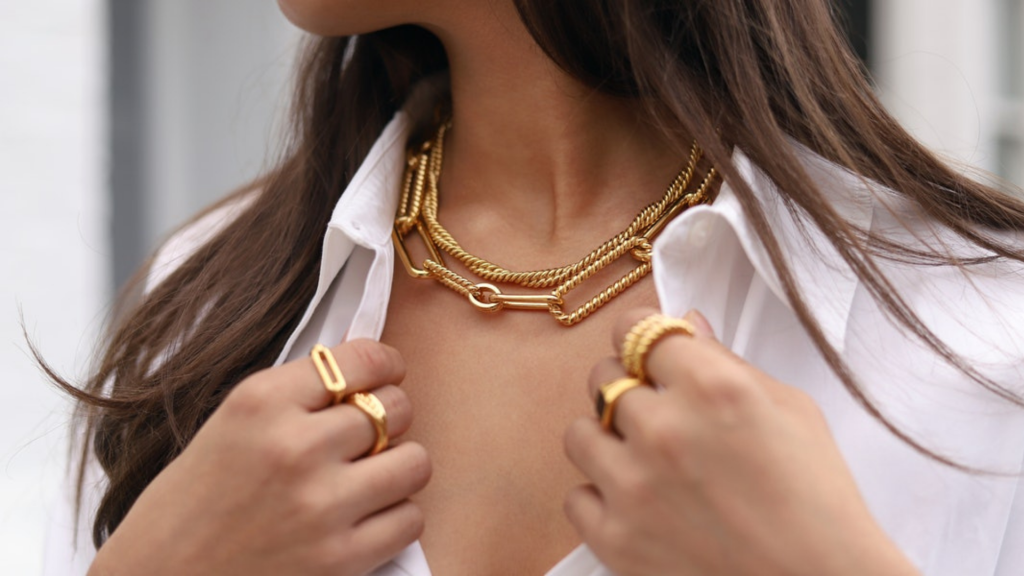 The Ultimate Guide to Sustainable Jewelry Brands